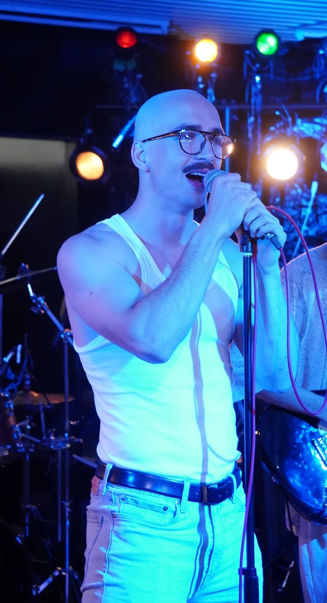 Maros Gorny singing as the frontman of Slovak Rhapsody in Japan